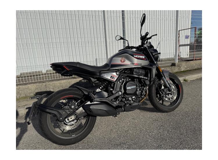 MOTO MORINI SEIEMMEZZO STR 650