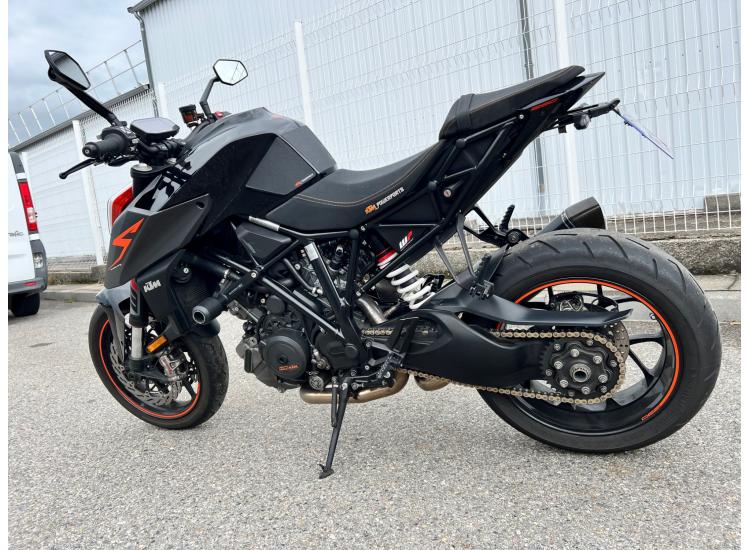 KTM 1290 SUPER DUKE R