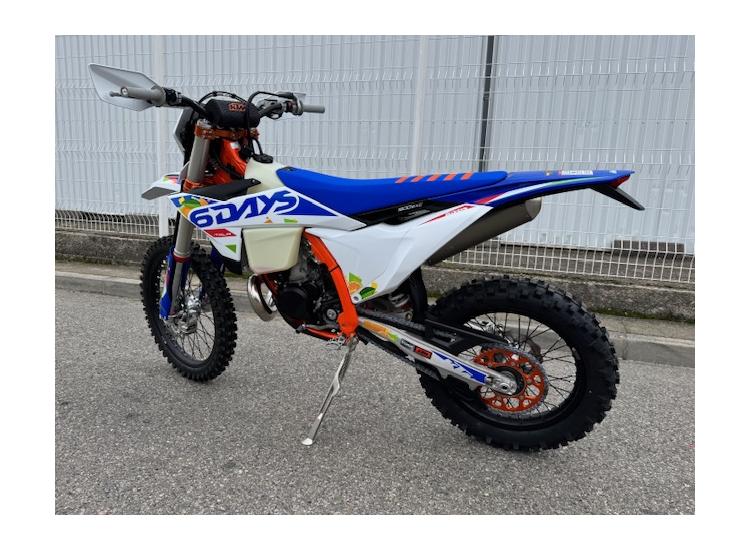 KTM 300 EXC SIX DAYS