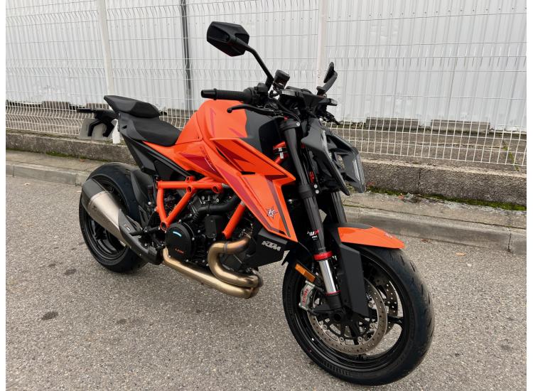 KTM 1390 SUPER DUKE R